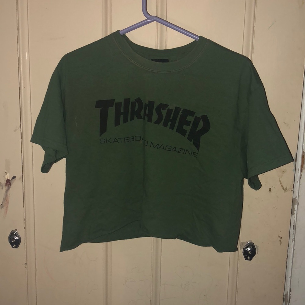 Cropped thrasher t shirt